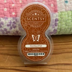 Scentsy Pods (2) - First Day of Fall
